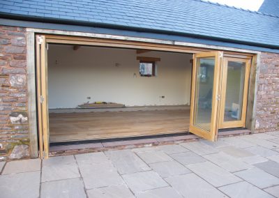 6 Leaf Oak Bi Fold